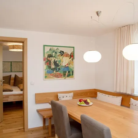 Apartment Haus Topa *